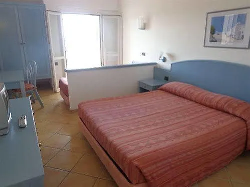 Ośrodek wypoczynkowy Th Capo Rizzuto 3*