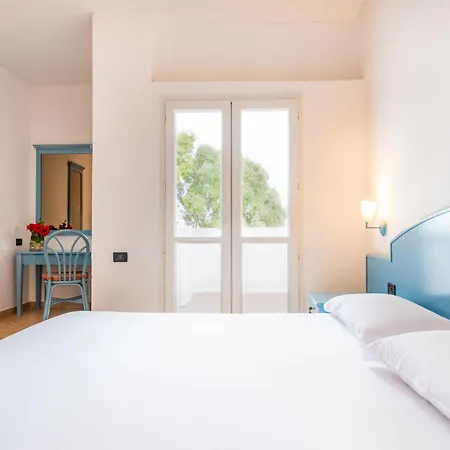 Üdülőközpont Th Capo Rizzuto 3*