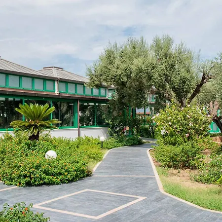 Th Capo Rizzuto Resort 3*