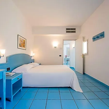 Th Capo Rizzuto Üdülőközpont 3*