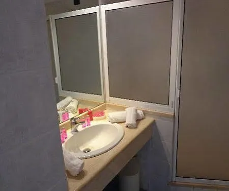 Üdülőközpont Th Capo Rizzuto 3*